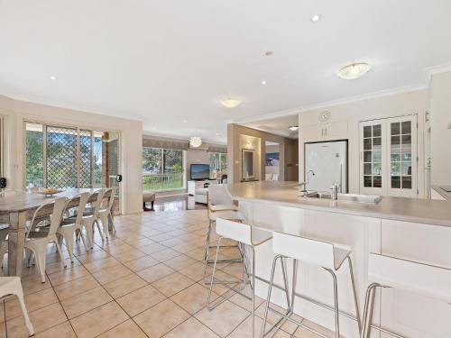 Narooma House | House ∙ 7 bedrooms ∙ 16 guests