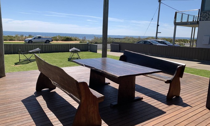 Portarlington House | House on the beach with the most amazing views