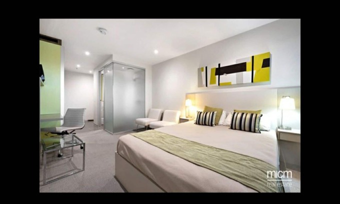 North Melbourne Apartment | In the middle of the city Melbourne