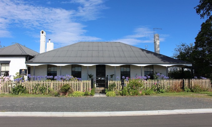 Campbell Town Bed & Breakfast | Ivy on Glenelg