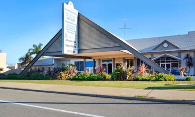 Mandurah Apartment | John and Agnes