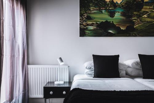 Castlemaine House | Johnstone Terrace