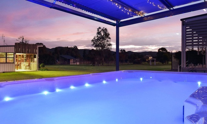 Broke House | Kulang Retreat in charming Broke with Large Swim Spa and games room suits up to 14 guests