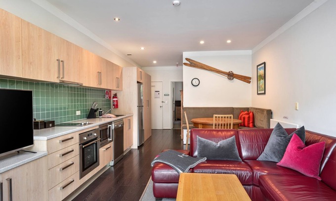 Thredbo Apartment | Lantern 13- Deluxe Apartment nestled in the Snowy Mountains.
