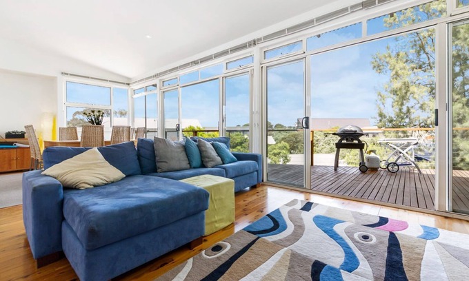Carrickalinga House | Lewis Retreat - 40 Lewis Road