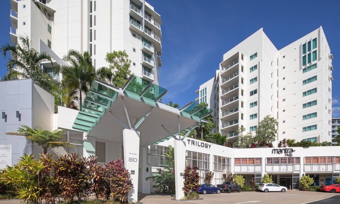 Cairns Central Business District Apartment | Mantra Trilogy