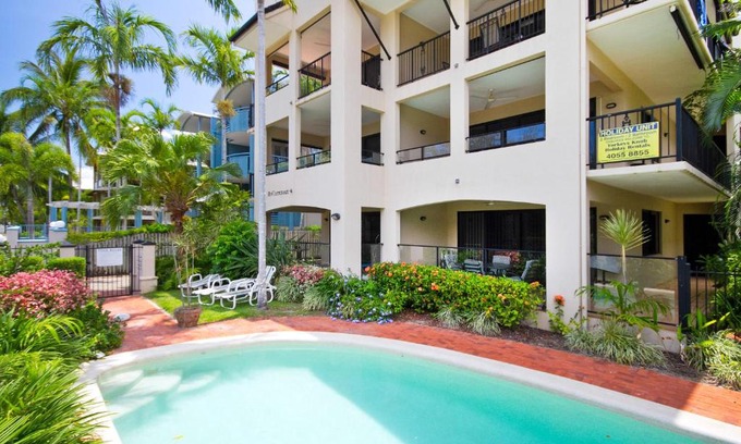 Yorkeys Knob Apartment | Mediterranean Beachfront Apartments