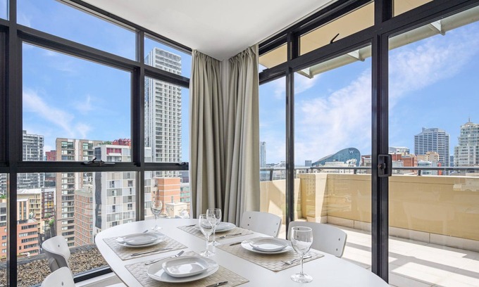 Haymarket Apartment | MetaWiseBnB|Sydney CBD|Chinatown|Luxe 2Bed Penthouse Aqua