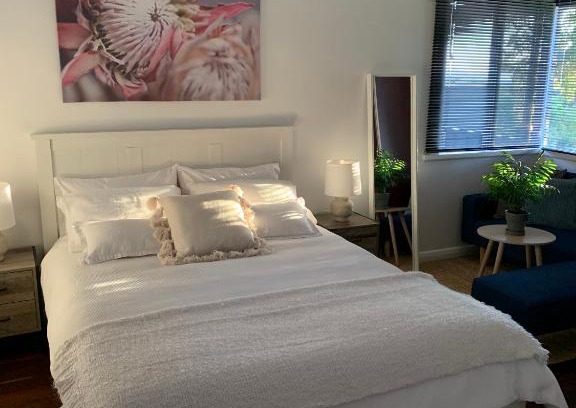 Moana House | Moana Beach Sunset Holiday Accommodation B