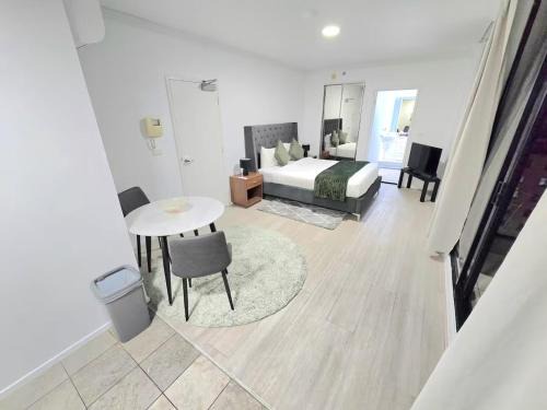 Darling Harbour Apartment | Modern Studio Apartment near ICC On Dixon street
