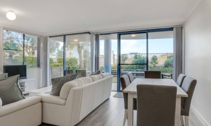 Hawks Nest Apartment | NAUTILUS ON THE BEACH