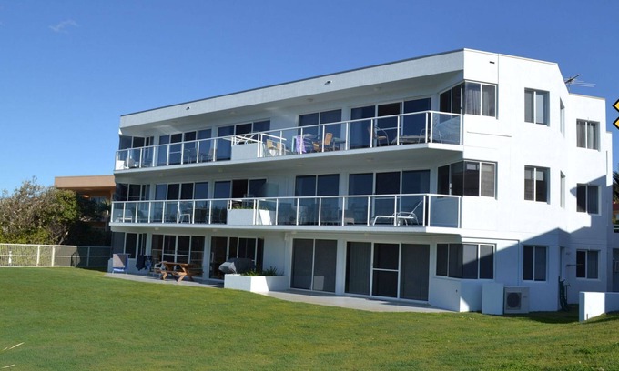 South West Rocks Apartment | Ocean Shores Apartment 13