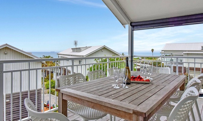 Caves Beach Villa | Oceanside Oasis at Caves Beach Villas