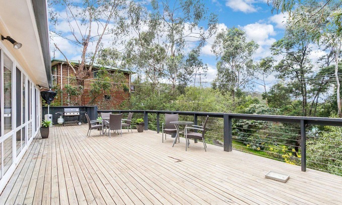 Lorne House | Pacifico - Perfect Getaway For You And Your Pet