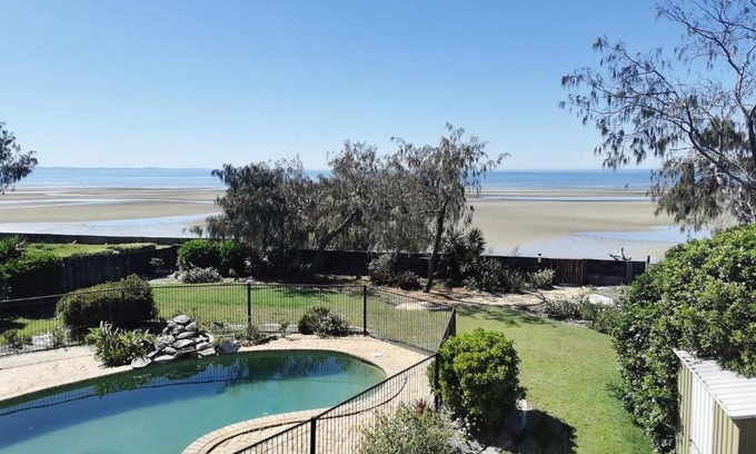 Beachmere House | Private Beach House for Your Perfect Family Holiday