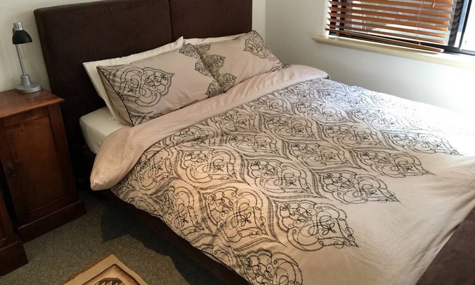 North Fremantle Resort | Private room ∙ 6 guests
