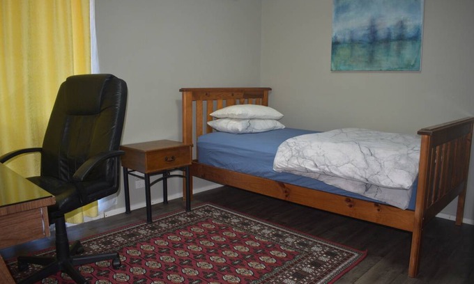 Altona Meadows Resort | Private room ∙ 1 guest