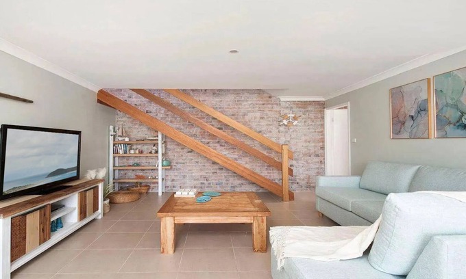 Fingal Bay House | Purely Whitesands on the Bay – pets welcome