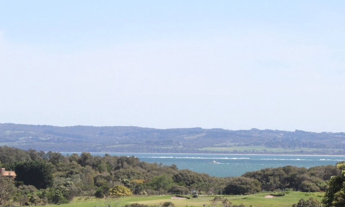 Cowes House | Relax at Red Rocks - Pet friendly- Serenity - WiFi - Foxtel