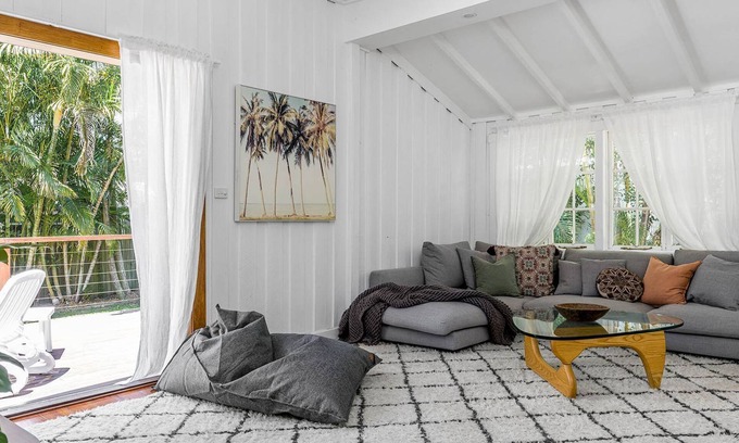 Byron Bay House | San Juan Surfers Cottage - prime Byron location