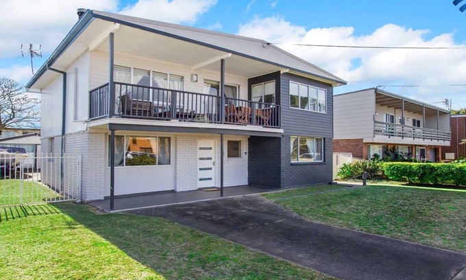 Callala Beach House | Sea Gem - air conditioning, fireplace