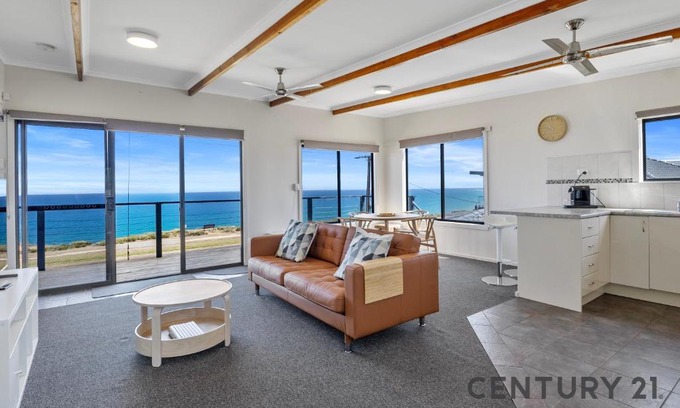 Sellicks Beach House | See-Sea House - Sellicks Beach - C21 SouthCoast Holidays