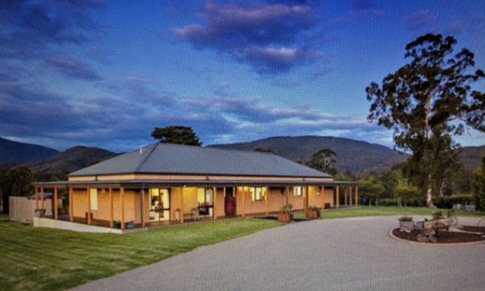 Yarra Junction House | Something for everyone. Exceptional 22 Acre Hobby Farm. Large home, Pool, Spa