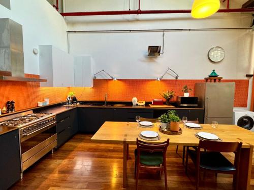 Footscray Apartment | Spacious Warehouse Conversion 2 Bdrms & Parking
