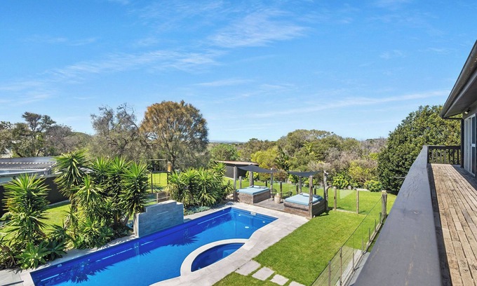 Rye House | Spectacular Rye Resort Family Paradise