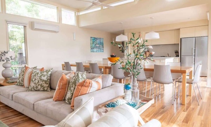 Fairhaven House | Stay Salty I 15min Walk to Beach and Surf Club