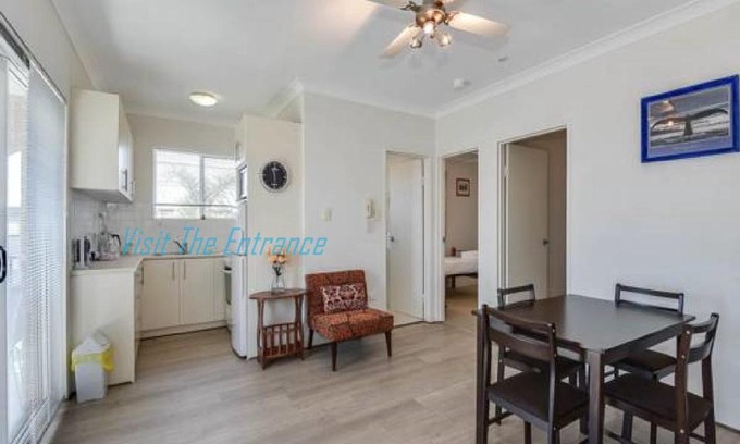 The Entrance Apartment | Surf Side Palms 12
