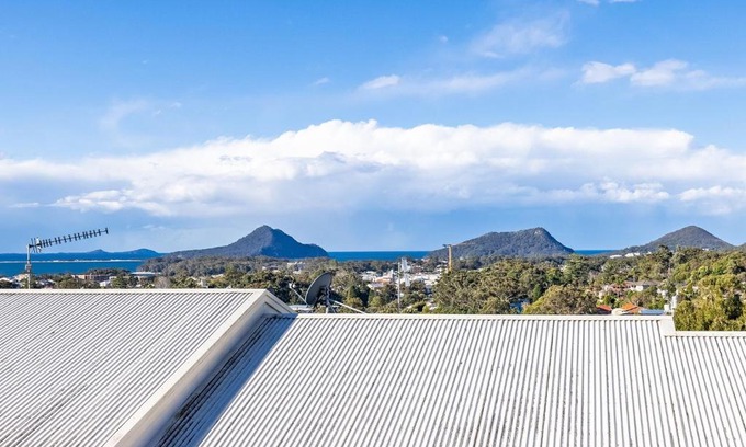 Nelson Bay House | Tareebin Road, 2/26