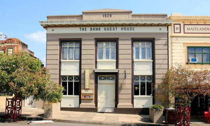 Wingham Hotel | The Bank Guesthouse