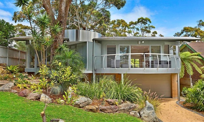 Bateau Bay House | The Beach House Spa Retreat
