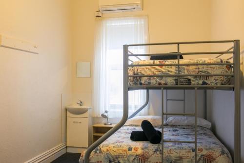 Warrnambool Hostel | The Cally Hotel