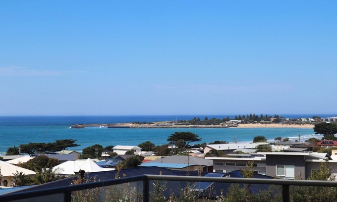 Apollo Bay House | The Lookout 3BR Ocean views