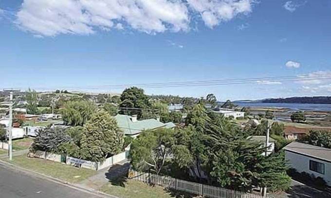 Triabunna RV Rental | Triabunna Cabin and Caravan Park