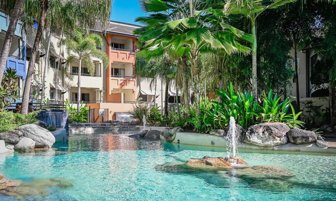 Westcourt Apartment | Tropical Bliss - Cairns 9 Pools BBQ Gym