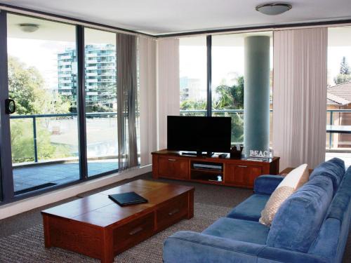 Forster Apartment | Twin Pines 401 CBD Location