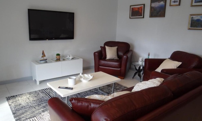 Victor Harbor Apartment | Victor Holidays