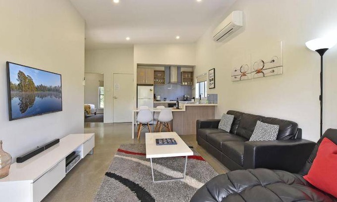 Pokolbin Villa | Villa ∙ 2 bedrooms ∙ 4 guests