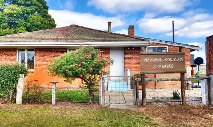 Palgarup Hostel | Warradale Lodge and Mini Golf