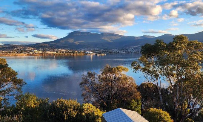 Otago Apartment | Waterfront Abode - 2 bedrooms