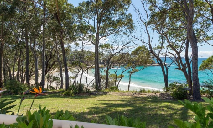 Denhams Beach Apartment | Windarra on Denhams - Unit Three