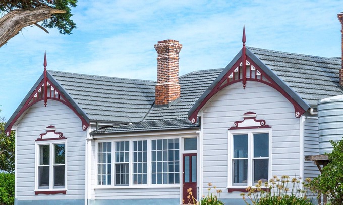 Yambacoona House | Yambacoona House: bring your people together on King Island