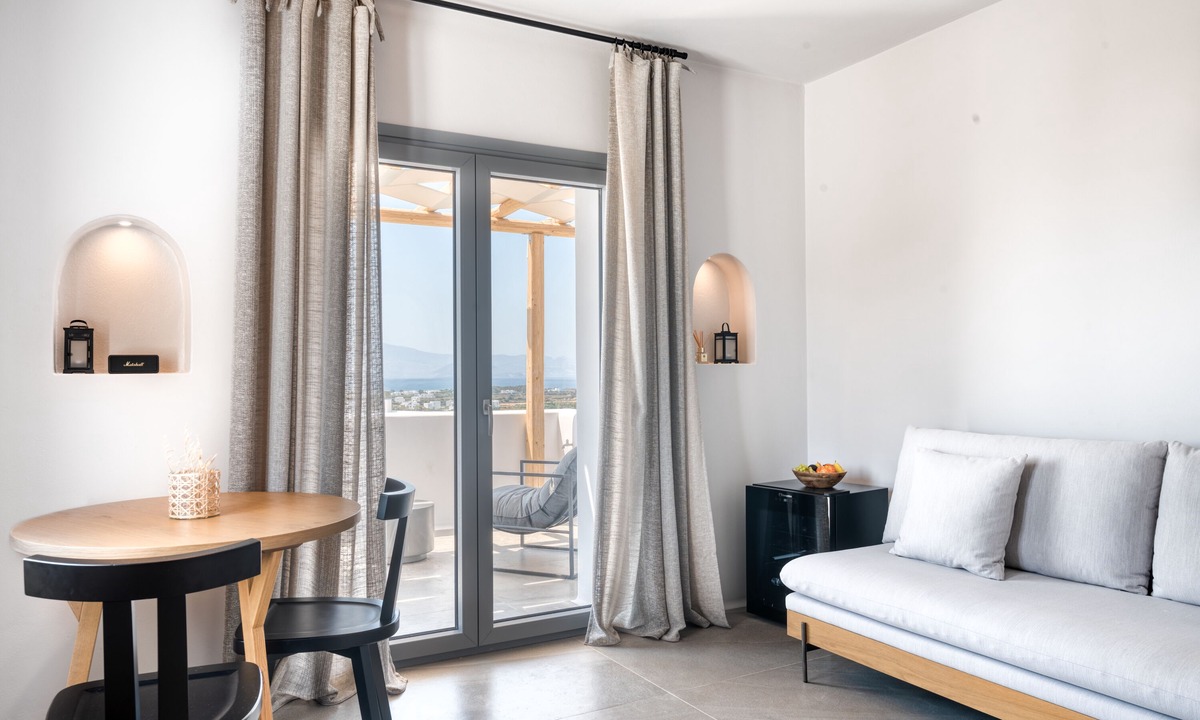 Naxos Hotel | Mirabelle Luxury Villas