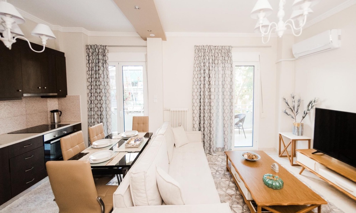 Zavlani Apartment | Best House Ellinou Stratiotou Ayia Patra