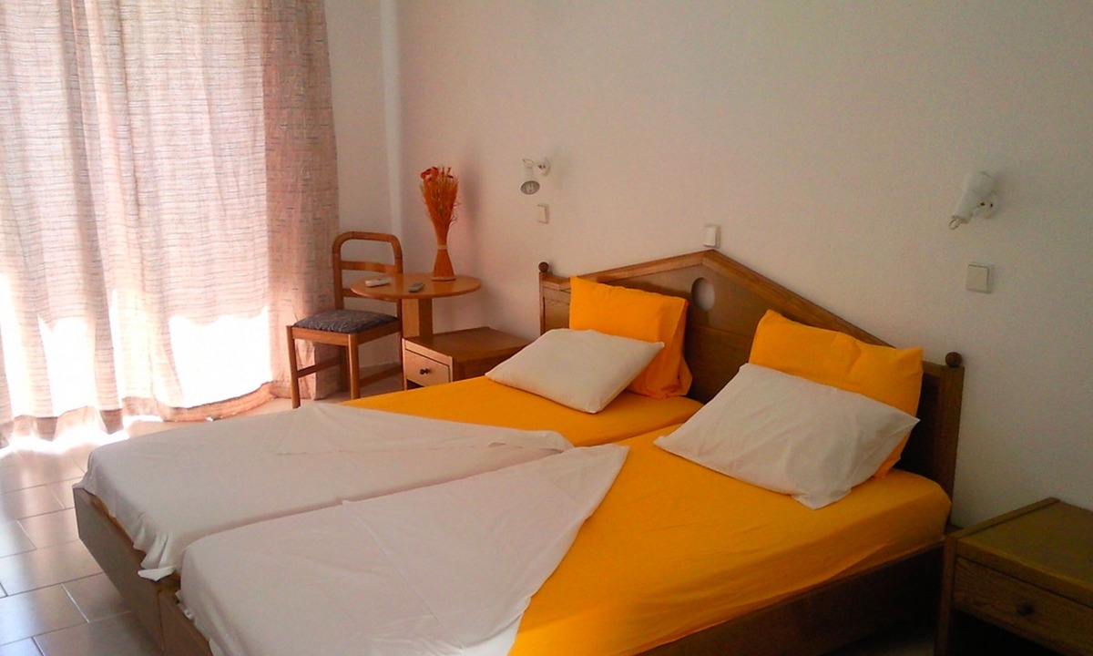Pefkos Apartment | Room-rustic and Spacious Studio by the b