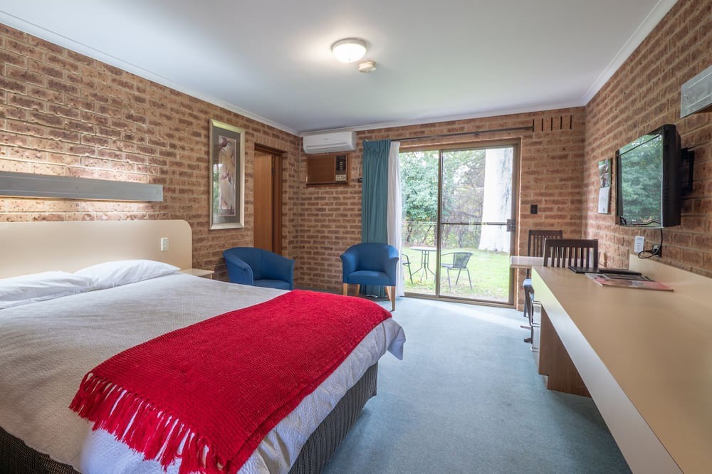 Eildon House | Eildon Parkview Motor Inn. Room 12
