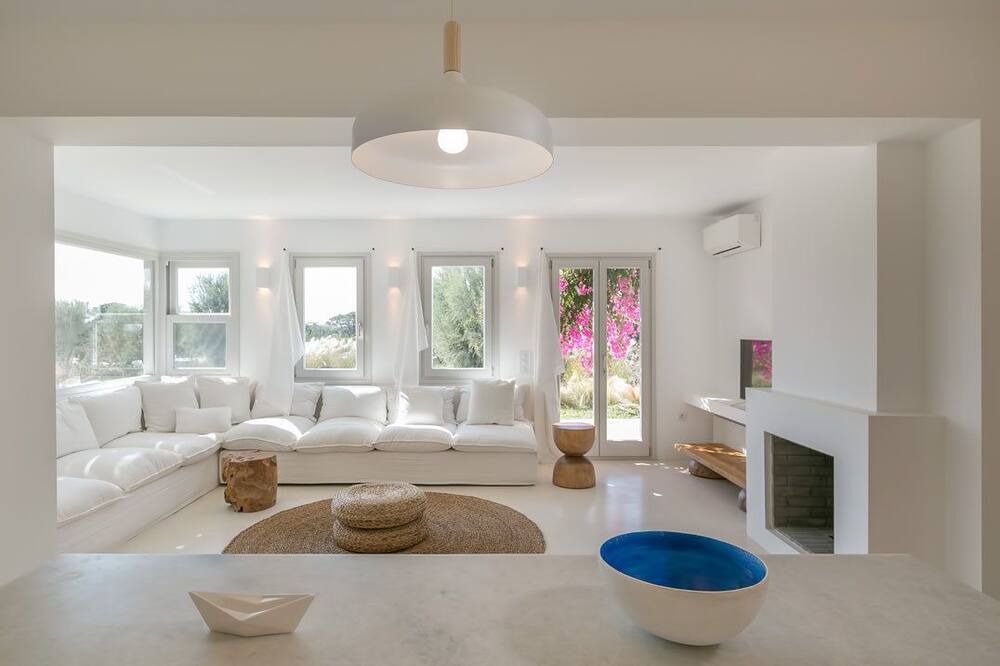 Santa Maria House | Seven Santa Maria Paros Boutique Hotel